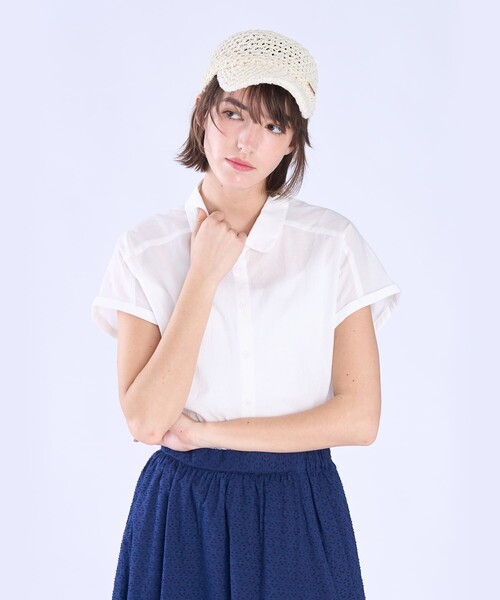 To b. by agnes b.(トゥービーバイアニエスベー)の「コットン モダン マニッシュ シャツ(シャツ/ブラウス・レディース・ホワイト・38/40/36)」の1枚目の写真