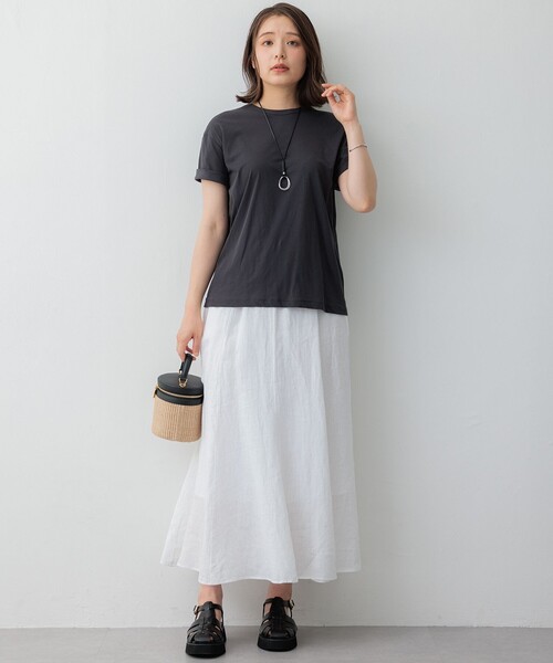 23区(ニジュウサンク)の「【SLOW/WEB限定】シアーツイストシングルジャージー Tシャツ(Tシャツ/カットソー・レディース・ブラック系/グレー系/ベージュ系/ローズ系・32)」の6枚目の写真