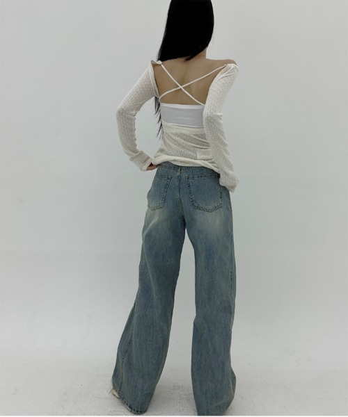 by muni:r（バイ ムニール）の「斜線スリットルーズフィットデニムパンツ（デニムパンツ・レディース・ブルー/ライトブルー・MEDIUM/SMALL）」の5枚目の写真