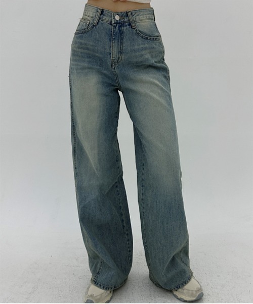 by muni:r（バイ ムニール）の「斜線スリットルーズフィットデニムパンツ（デニムパンツ・レディース・ブルー/ライトブルー・MEDIUM/SMALL）」の7枚目の写真