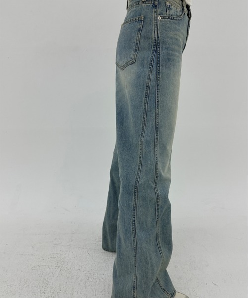 by muni:r（バイ ムニール）の「斜線スリットルーズフィットデニムパンツ（デニムパンツ・レディース・ブルー/ライトブルー・MEDIUM/SMALL）」の14枚目の写真