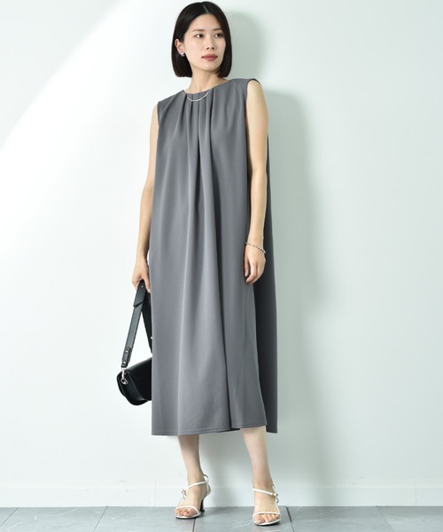 INTERPLANET（インタープラネット）の「カットジョーゼットタックデザインワンピース（ワンピース・レディース・ライトグレー/ブラック/チャコールグレー・FREE）」の10枚目の写真