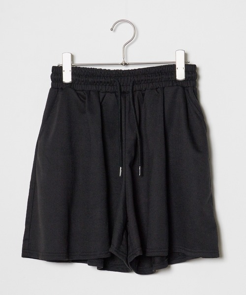 ROOPTOKYO（ループトウキョウ）の「クロップド丈ポロシャツトップス＋ショートパンツセット セットアップ（Tシャツ/カットソー・レディース・ブラック/ホワイト・FREE）」の3枚目の写真