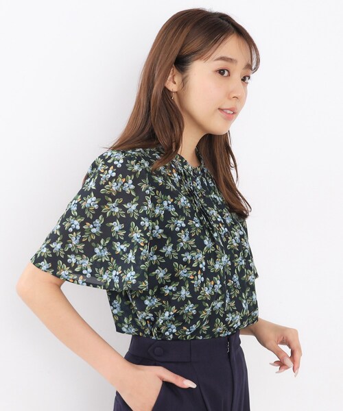index（インデックス）の「◇ベリープリントバンドカラーブラウス