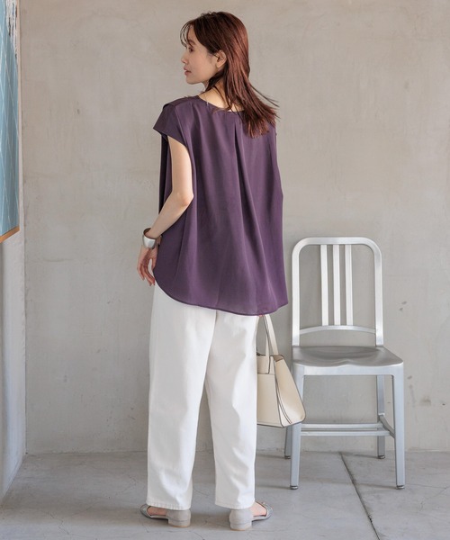 GLOBAL WORK（グローバルワーク）の「快適バック布帛ギャザーT/992297（Tシャツ/カットソー・レディース・ライトグレー/ブラック/ダークパープル/ロイヤルブルー・MEDIUM/LARGE）」の15枚目の写真