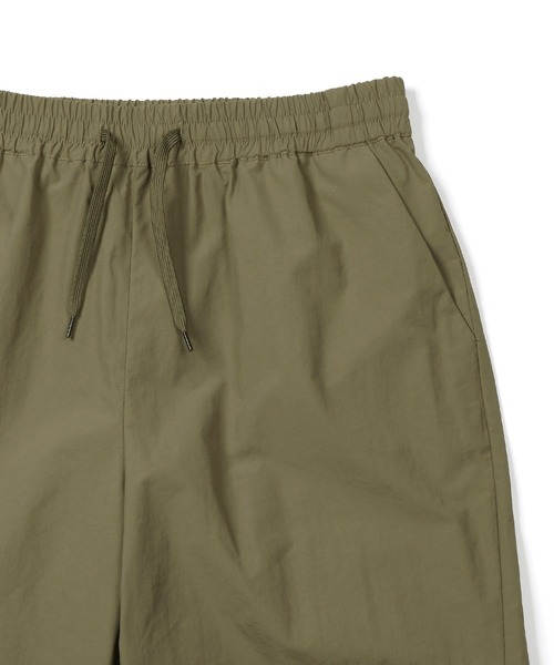 The DUFFER of ST.GEORGE（ザダファーオブセントジョージ）の「【WEB限定アイテム】SET UP RIPSTOP NYLON PANTS：セットアップ リップストップ ナイロンパンツ（その他パンツ・メンズ・ブラック/カーキ/ネイビー・X-LARGE/SMALL/LARGE/MEDIUM）」の6枚目の写真