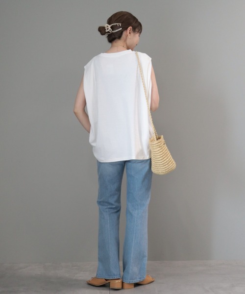 AMERICAN HOLIC(アメリカンホリック)の「接触冷感ショルダータックノースリーブプルオーバー(Tシャツ/カットソー・レディース・オフホワイト/カーキ/その他7/ブラック・M/L)」の5枚目の写真