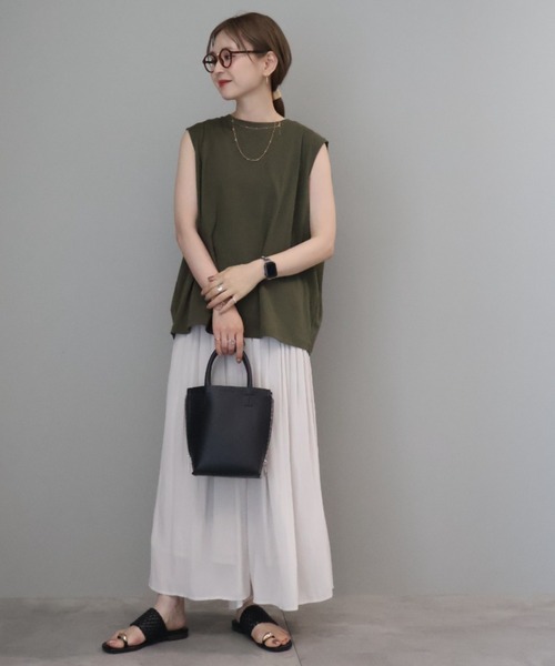 AMERICAN HOLIC(アメリカンホリック)の「接触冷感ショルダータックノースリーブプルオーバー(Tシャツ/カットソー・レディース・オフホワイト/カーキ/その他7/ブラック・M/L)」の9枚目の写真