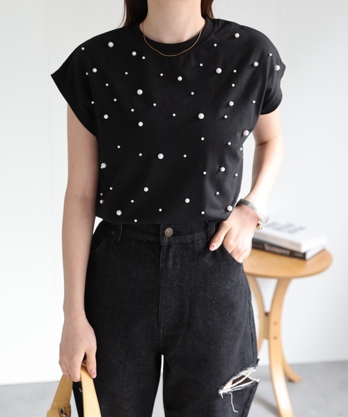 sakishimatokyo(サキシマトーキョー)の「パール付きノースリトップス(Tシャツ/カットソー・レディース・ブラック/オフホワイト・FREE)」の8枚目の写真