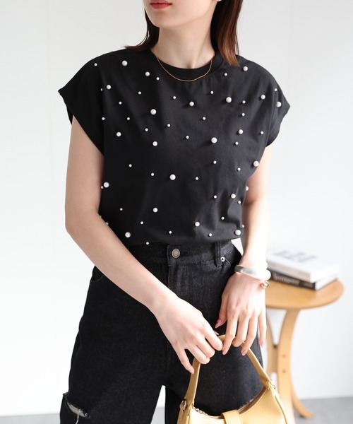 sakishimatokyo(サキシマトーキョー)の「パール付きノースリトップス(Tシャツ/カットソー・レディース・ブラック/オフホワイト・FREE)」の10枚目の写真