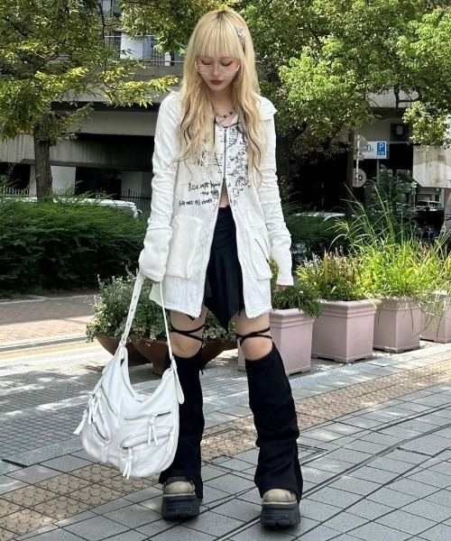 【SUADE】HUH!! TEE ★韓国人気★ 追跡付 MUSINSA公式 | SUADE HUH!! TEE [BLACK]