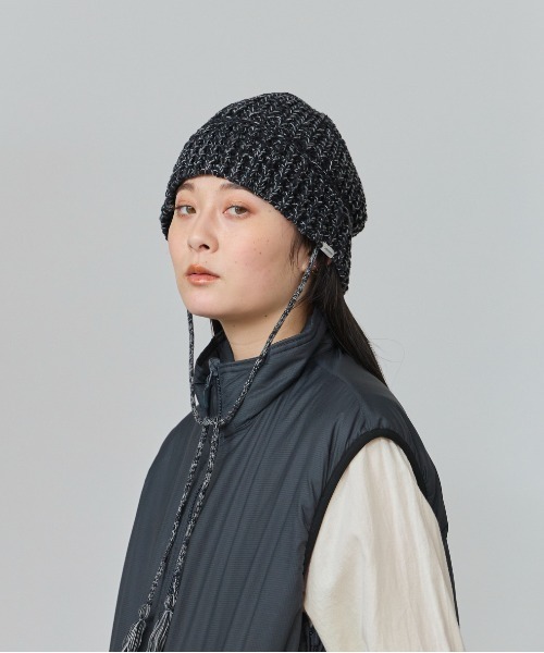 OVERRIDE(オーバーライド)の「OVERRIDE KNIT BALLOON CLOCHE HAT SGP / オーバーライド(ハット・レディース・ブラック/ネイビー/レッド・57~59cm)」の6枚目の写真