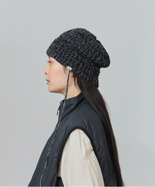 OVERRIDE(オーバーライド)の「OVERRIDE KNIT BALLOON CLOCHE HAT SGP / オーバーライド(ハット・レディース・ブラック/ネイビー/レッド・57~59cm)」の7枚目の写真