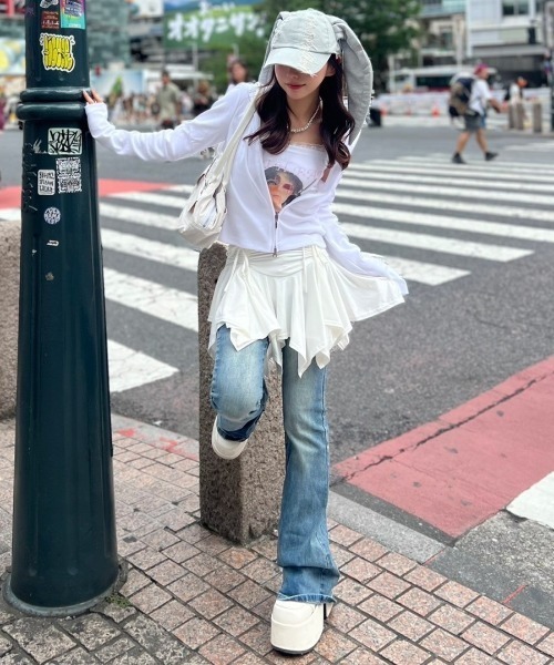 XU(エックスユー)の「【XU】belt flare denim pants(デニムパンツ・レディース・ブルー・M/L)」の8枚目の写真