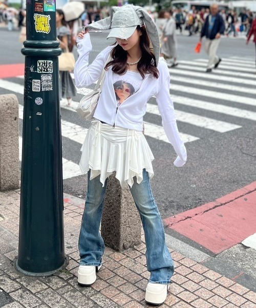 XU(エックスユー)の「【XU】belt flare denim pants(デニムパンツ・レディース・ブルー・M/L)」の9枚目の写真