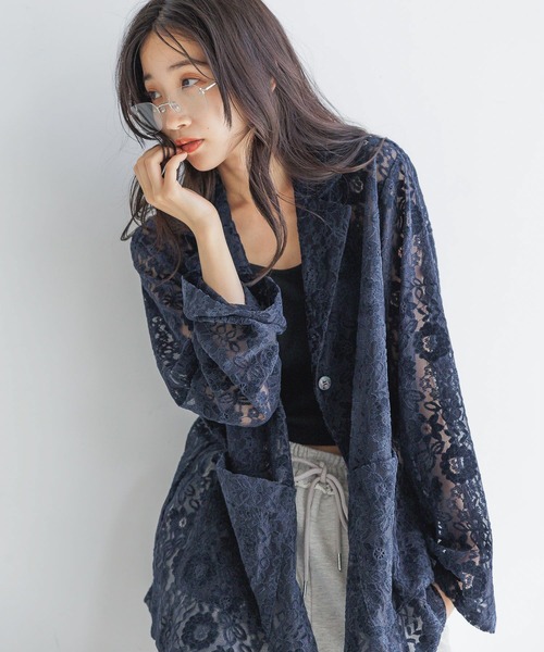 LOWRYS FARM（ローリーズファーム）の「ベロアレースシャツＬＳ 135666（シャツ/ブラウス・レディース・アイボリー/ブラック/ネイビー・FREE）」の3枚目の写真