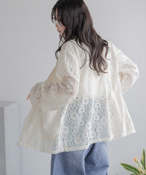 LOWRYS FARM（ローリーズファーム）の「ベロアレースシャツＬＳ 135666（シャツ/ブラウス・レディース・アイボリー/ブラック/ネイビー・FREE）」の21枚目の写真