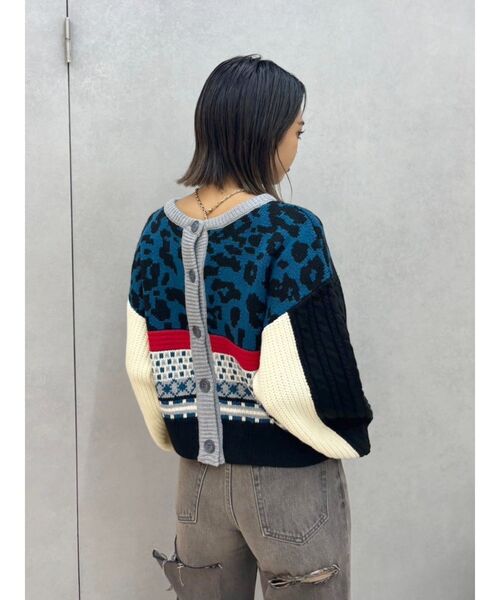 EVRIS(エヴリス)の「2WAYマルチパターンニットトップス(ニット/セーター・レディース・ブルー/ブラック/ベージュ・FREE)」の22枚目の写真