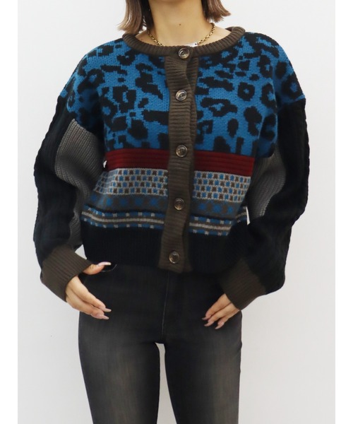 EVRIS(エヴリス)の「2WAYマルチパターンニットトップス(ニット/セーター・レディース・ブルー/ブラック/ベージュ・FREE)」の4枚目の写真