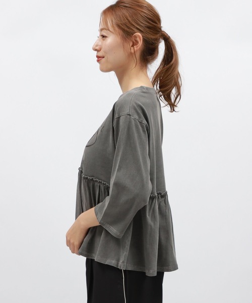 LAKOLE(ラコレ)の「ロゴペプラム8分袖プルオーバー / 146603(Tシャツ/カットソー・レディース・ネイビー/チャコール/アイボリー・FREE)」の8枚目の写真