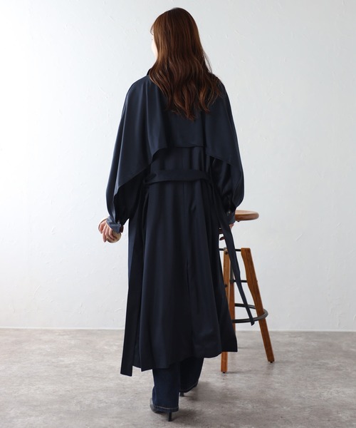 Bonjour Sagan(ボンジュールサガン)の「ケープトレンチコート(トレンチコート・レディース・ベージュ/ライトベージュ/ダークネイビー・FREE)」の21枚目の写真