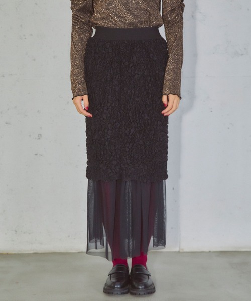 ELLEgirl（エルガール）の「チュールレイヤードシャーリングスカート【ELLEgirl/エル ガール】（スカート・レディース・ブラック/アイボリー/レッド・FREE）」の2枚目の写真