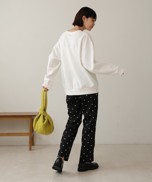 Bou Jeloud(ブージュルード)の「箔プリント裏毛プルオーバー(Tシャツ/カットソー・レディース・チャコールグレー/オフホワイト/グレー・FREE)」の8枚目の写真