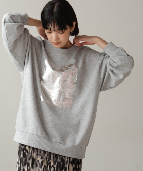 Bou Jeloud(ブージュルード)の「箔プリント裏毛プルオーバー(Tシャツ/カットソー・レディース・チャコールグレー/オフホワイト/グレー・FREE)」の13枚目の写真