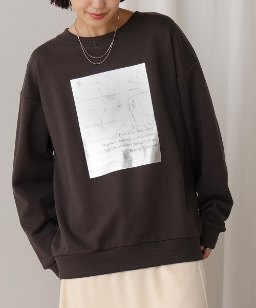 Bou Jeloud(ブージュルード)の「箔プリント裏毛プルオーバー(Tシャツ/カットソー・レディース・チャコールグレー/オフホワイト/グレー・FREE)」の20枚目の写真