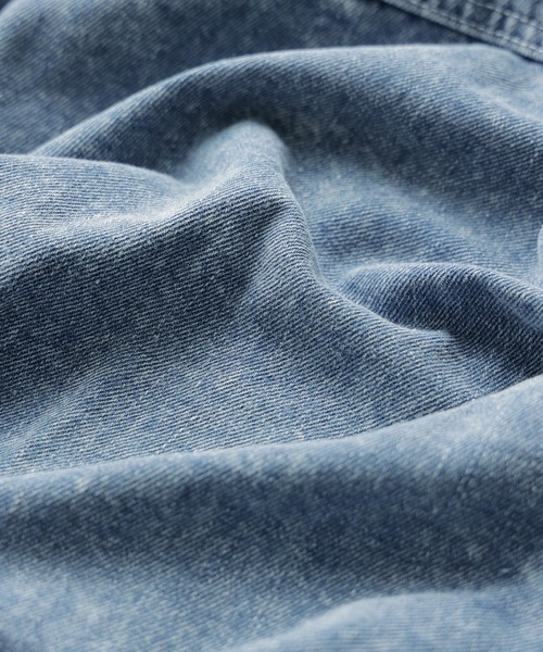 Fashion Letter（ファッションレター）の「デニムショートジャケット ショート丈 クロップド丈 ドロップショルダー（デニムジャケット・レディース・ブルー/ライトブルー/ブラック・M）」の10枚目の写真