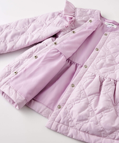 SLAP SLIP(スラップスリップ)の「【お揃い】リボンキルト総柄袖フリルフレアジャケット(90~140cm)(ブルゾン・キッズ・パープル/オフホワイト・90cm/100cm/120cm/110cm/140cm/130cm)」の17枚目の写真