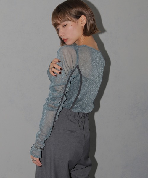 cheriella（シェリエラ）の「【cheriella】新色追加 ソフトラメシアーパフスリーブトップス NEW COLOR SOFT LAME SHEER PUFF SLEEVE TOPS（Tシャツ/カットソー・レディース・ブラック/ブルーグリーン/チャコール/アイボリー・M）」の10枚目の写真