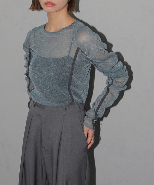 cheriella（シェリエラ）の「【cheriella】新色追加 ソフトラメシアーパフスリーブトップス NEW COLOR SOFT LAME SHEER PUFF SLEEVE TOPS（Tシャツ/カットソー・レディース・ブラック/ブルーグリーン/チャコール/アイボリー・M）」の7枚目の写真