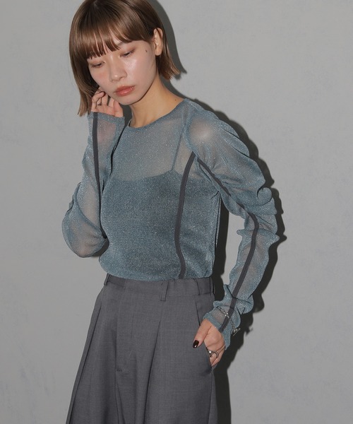 cheriella（シェリエラ）の「【cheriella】新色追加 ソフトラメシアーパフスリーブトップス NEW COLOR SOFT LAME SHEER PUFF SLEEVE TOPS（Tシャツ/カットソー・レディース・ブラック/ブルーグリーン/チャコール/アイボリー・M）」の9枚目の写真