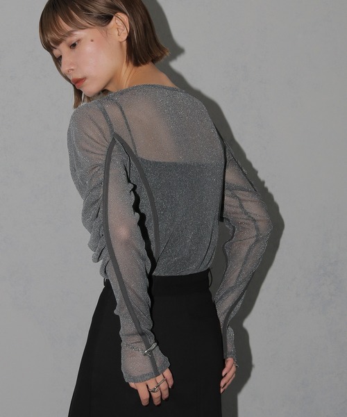 cheriella（シェリエラ）の「【cheriella】新色追加 ソフトラメシアーパフスリーブトップス NEW COLOR SOFT LAME SHEER PUFF SLEEVE TOPS（Tシャツ/カットソー・レディース・ブラック/ブルーグリーン/チャコール/アイボリー・M）」の15枚目の写真