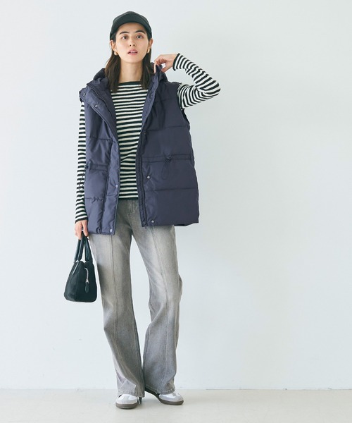 coca（coca）（コカ）の「【WEB限定セール】フード付 ドロスト中綿ベスト（ダウンベスト・レディース・ブラック/ネイビー・L/M）」の11枚目の写真