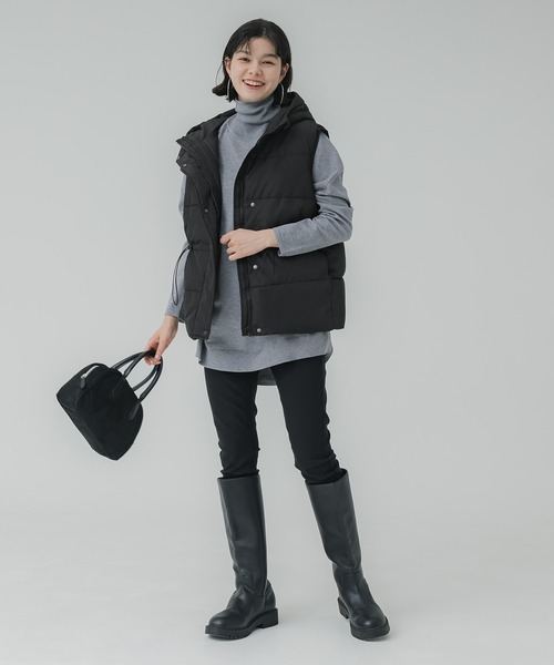 coca（coca）（コカ）の「【WEB限定セール】フード付 ドロスト中綿ベスト（ダウンベスト・レディース・ブラック/ネイビー・L/M）」の6枚目の写真