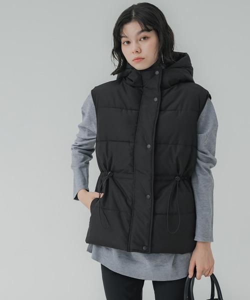 coca（coca）（コカ）の「【WEB限定セール】フード付 ドロスト中綿ベスト（ダウンベスト・レディース・ブラック/ネイビー・L/M）」の7枚目の写真