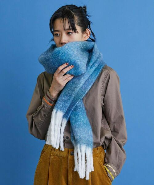 FRAPBOIS（フラボア）の「グラデーションマフラー（マフラー・レディース・ブルー/ブラウン/レッド・FREE）」の10枚目の写真