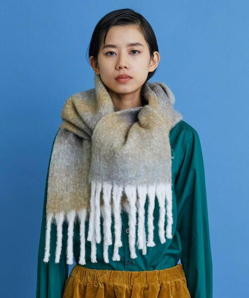 FRAPBOIS（フラボア）の「グラデーションマフラー（マフラー・レディース・ブルー/ブラウン/レッド・FREE）」の12枚目の写真