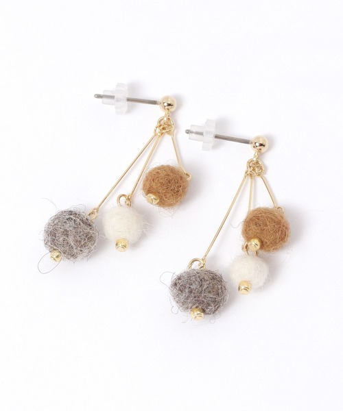 GLOBAL WORK（グローバルワーク）の「MADE IN JAPANフェルトピアス/251949（ピアス（両耳用）・レディース・ホワイト/オレンジ・ONE SIZE）」の2枚目の写真