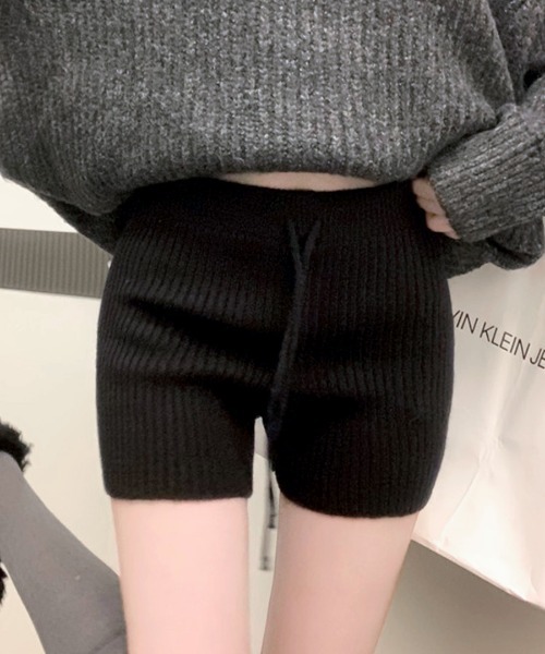 REMUR(レミュール)の「リブニットショートパンツ(その他パンツ・レディース・グレー/ブラック/アイボリー/ベージュ・FREE)」の1枚目の写真
