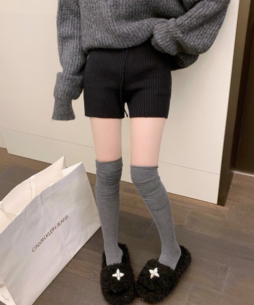 REMUR(レミュール)の「リブニットショートパンツ(その他パンツ・レディース・グレー/ブラック/アイボリー/ベージュ・FREE)」の21枚目の写真