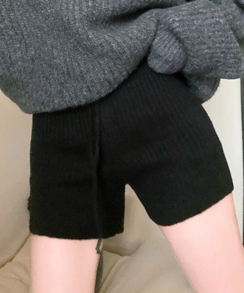 REMUR(レミュール)の「リブニットショートパンツ(その他パンツ・レディース・グレー/ブラック/アイボリー/ベージュ・FREE)」の19枚目の写真
