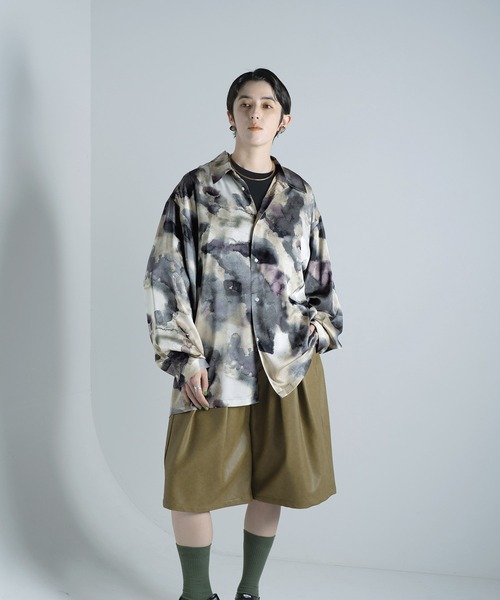 Aphlotus（アプロタス）の「レギュラーカラー アブストラクト グラフィック LS シルクタッチ カバーシャツ（シャツ/ブラウス・メンズ・ブラック/ブルー/グレー・LARGE/MEDIUM/SMALL）」の21枚目の写真