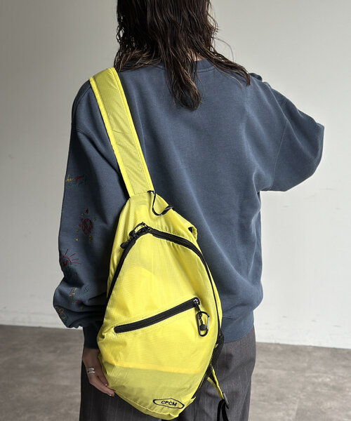 落書き刺繍カレッジロゴスウェット（Tシャツ/カットソー）｜CPCM（シーピーシーエム）