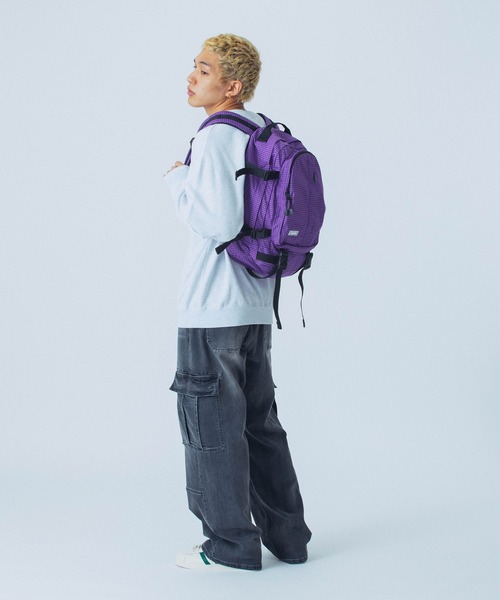 XLARGE(エクストララージ)の「STANDARD LOGO PATCHED RIPSTOP DAYPACK(バックパック/リュック・メンズ・パープル/ブラック・ONE SIZE)」の13枚目の写真