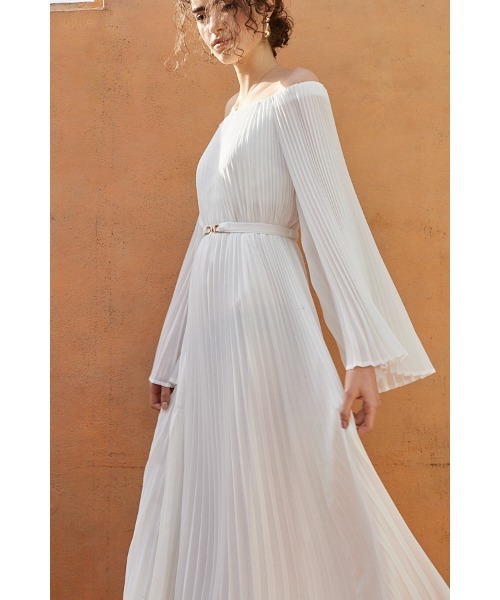 Estella.K（エステラケー）の「Ester Pleated Dress オフショルアコーディオンプリーツドレス（ワンピース・レディース・ブラック×イエロー/ピンク/イエロー系/ホワイト・FREE）」の13枚目の写真