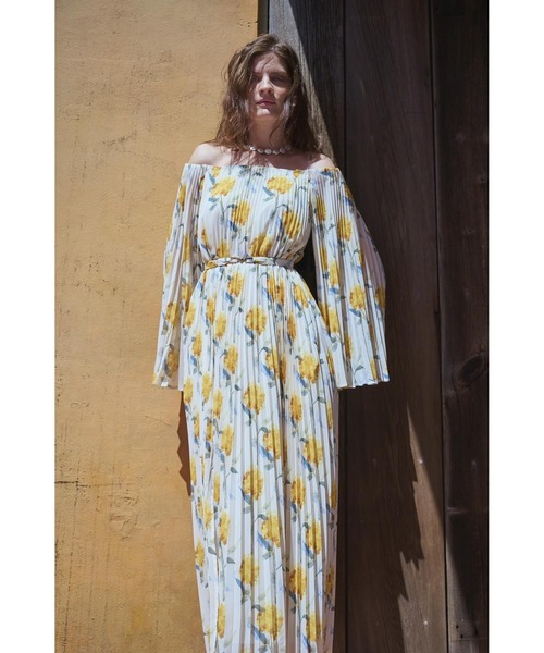 セール】Ester Pleated Dress オフショルアコーディオンプリーツドレス