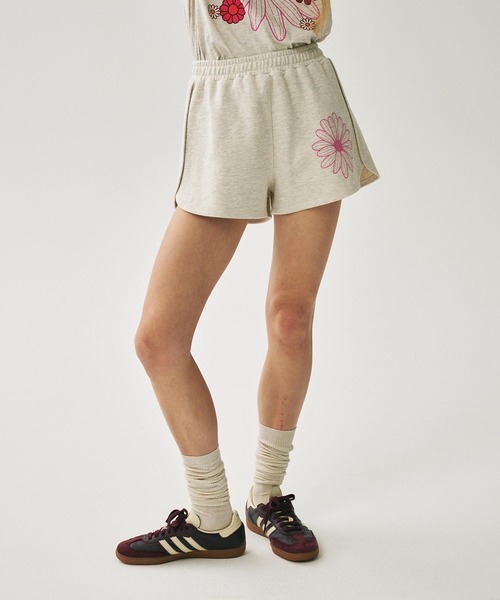 MINI SWEAT SHORTS FLOWER（スウェットパンツ）｜Mardi Mercredi